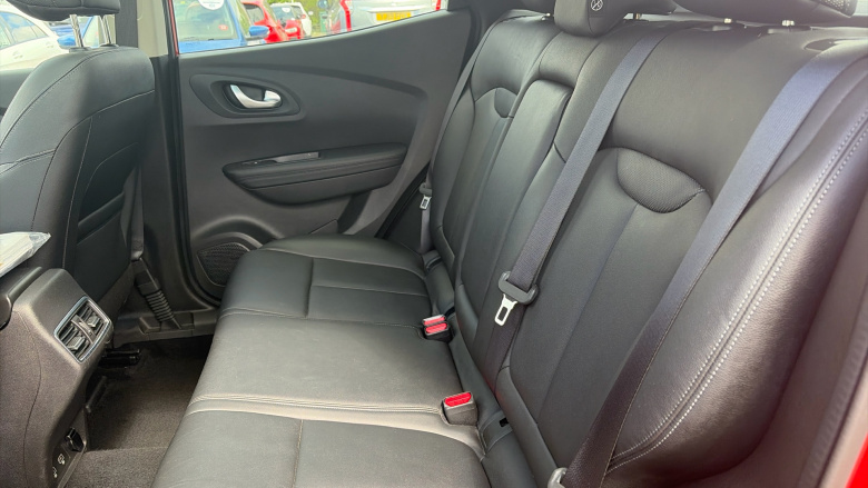 Renault Kadjar 1.3 TCE 160 GT Line 5dr Petrol Hatchback